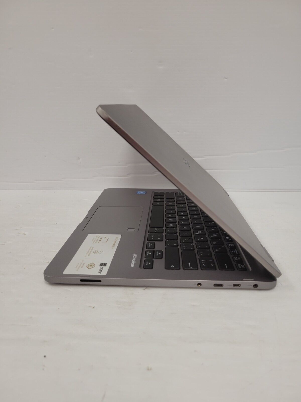 (44019-1) Asus J401M Laptop