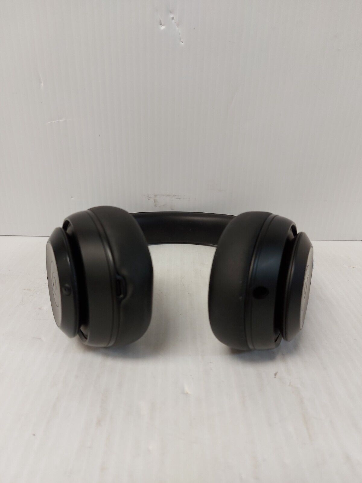 (N84607-2) Beats Studio Pro Headphones