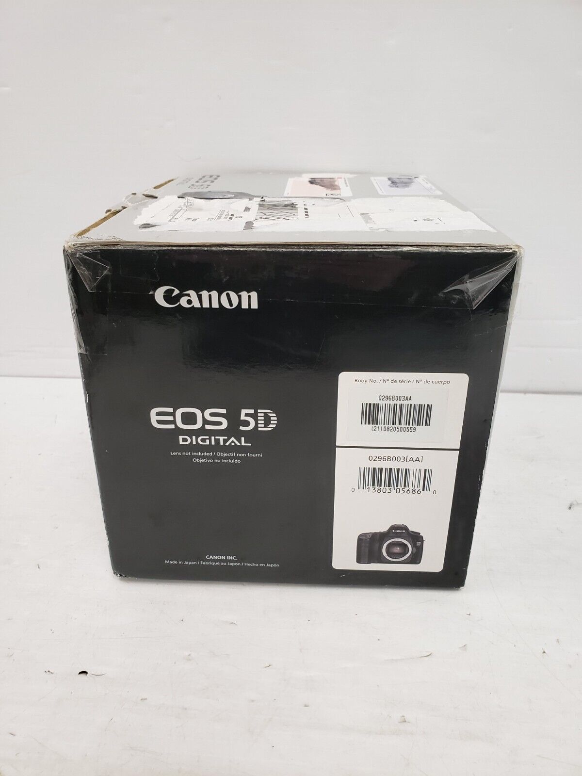 (62712-1) Canon DS126091 DSLR Camera