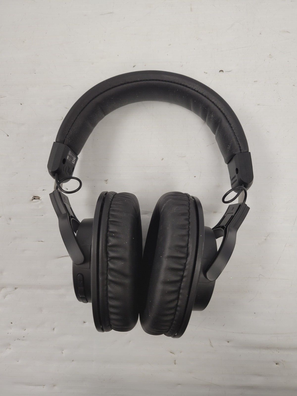 (65543-1) Audio Technica ATH-M20XBT Headphones