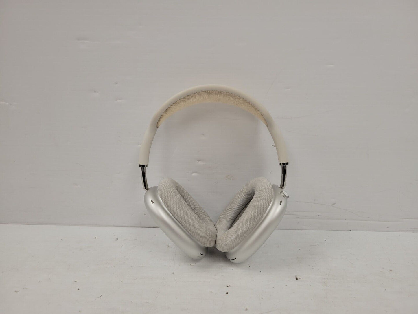 (68271-1) Apple A2095 Headphones