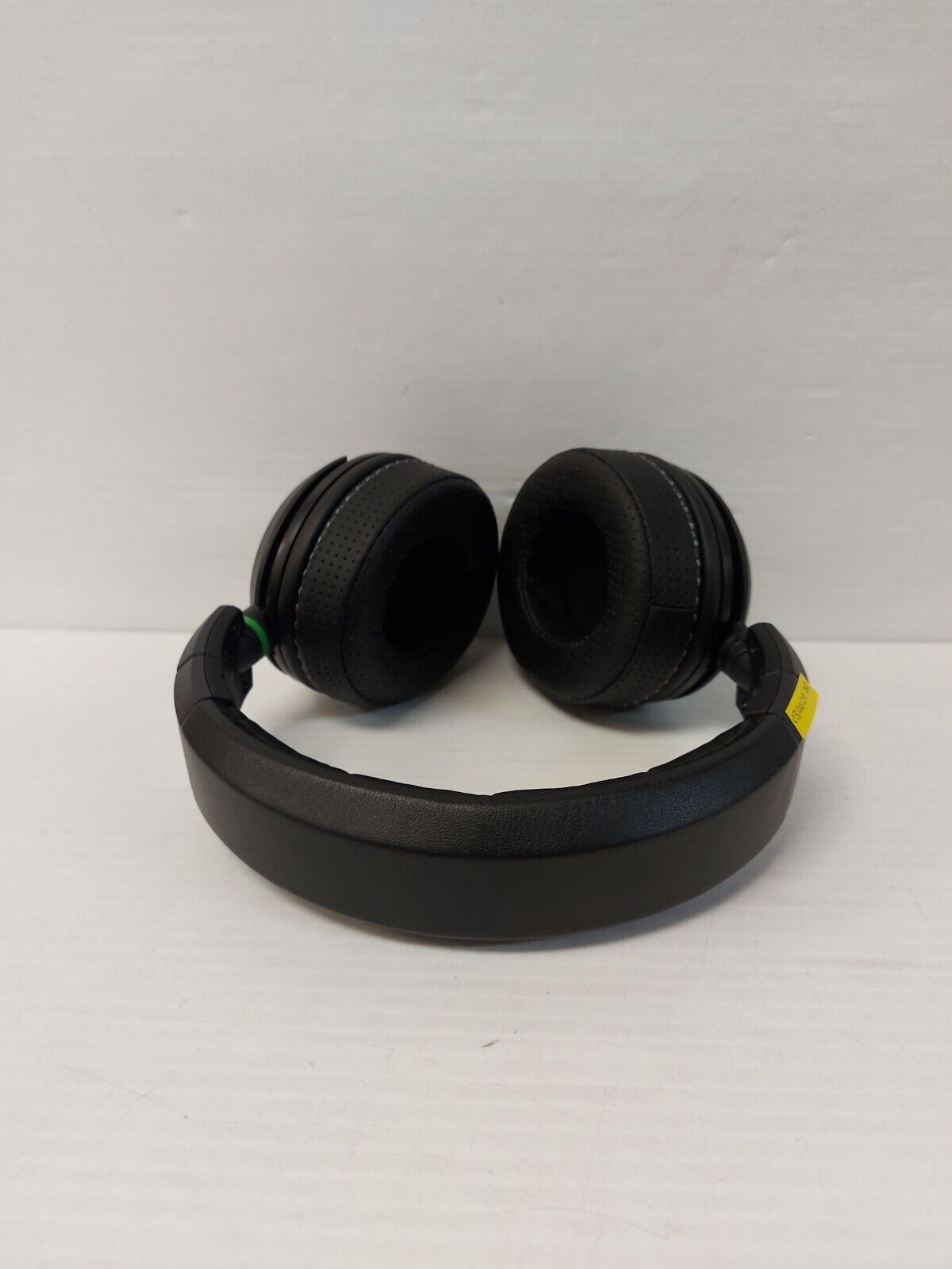 (N79659-1) Mackie MC-450 Headphones in Case