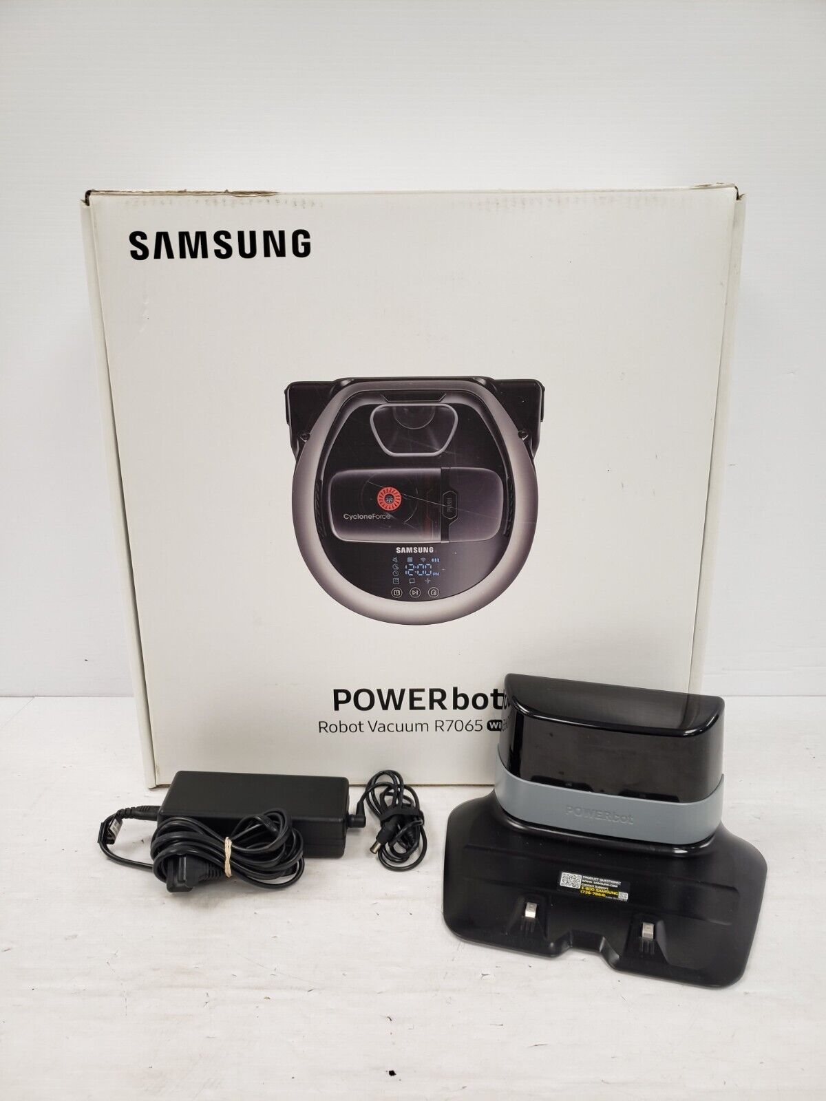 (61795-1) Samsung R7065 Powerbot Smart Vacuum