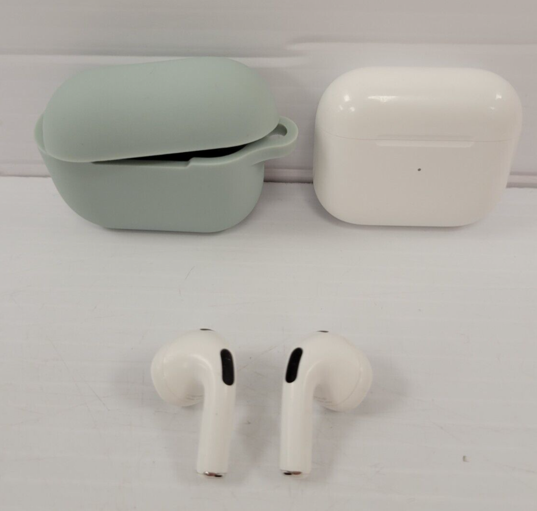 (60382-1) Apple A2566 Airpods