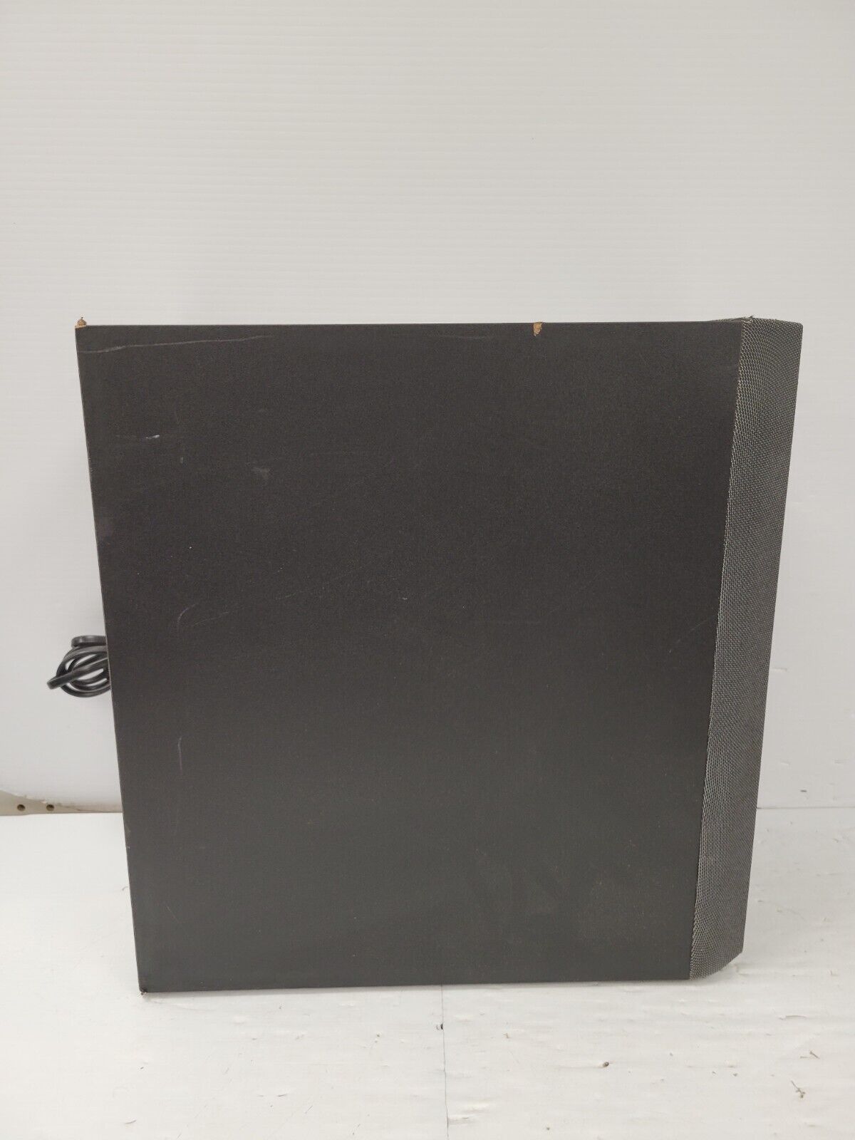 (66631-2) Yamaha SW-9201 Subwoofer