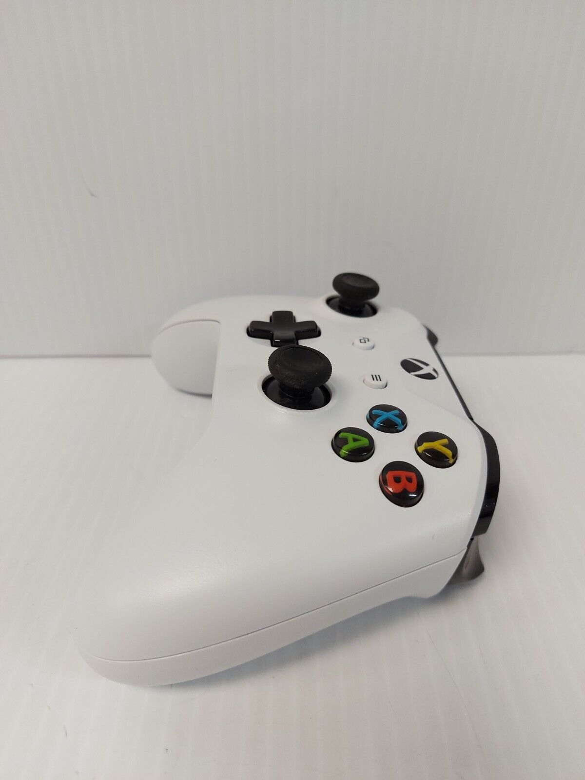 (N81546-1) Microsoft 1681 XBox One S