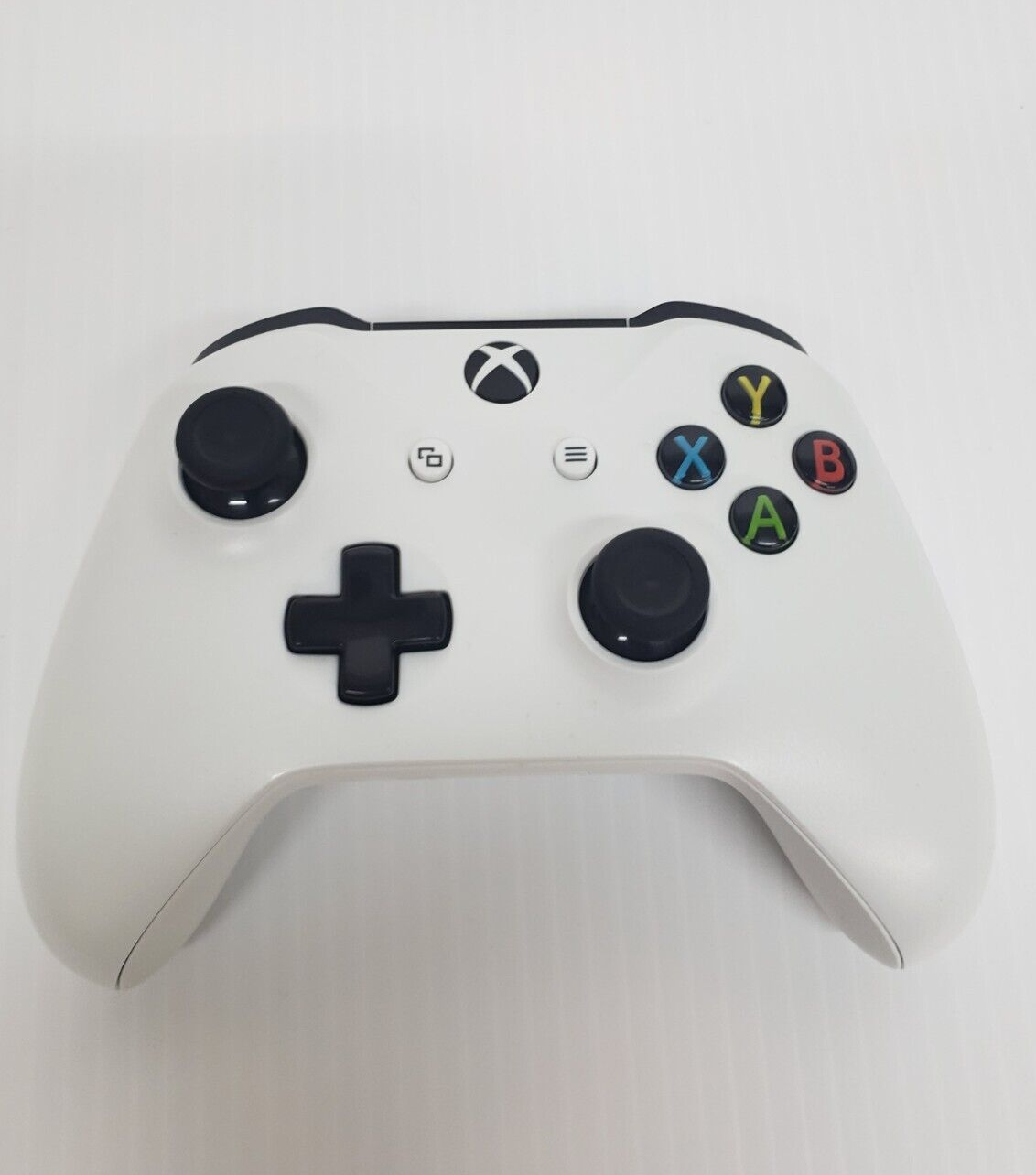 (syslup3) Microsoft Xbox One S 1TB Console - White