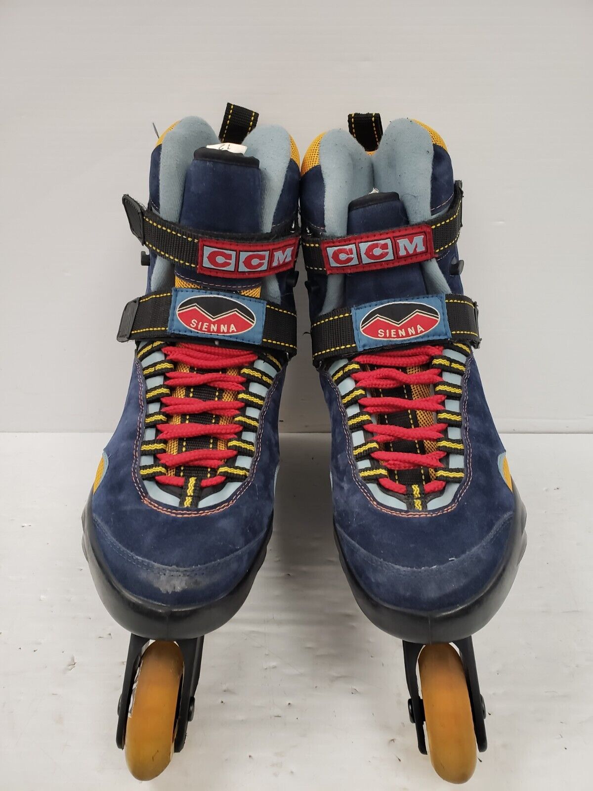 (65592-1) CCM Sienna ABE C3 Roller Skates - Size 12