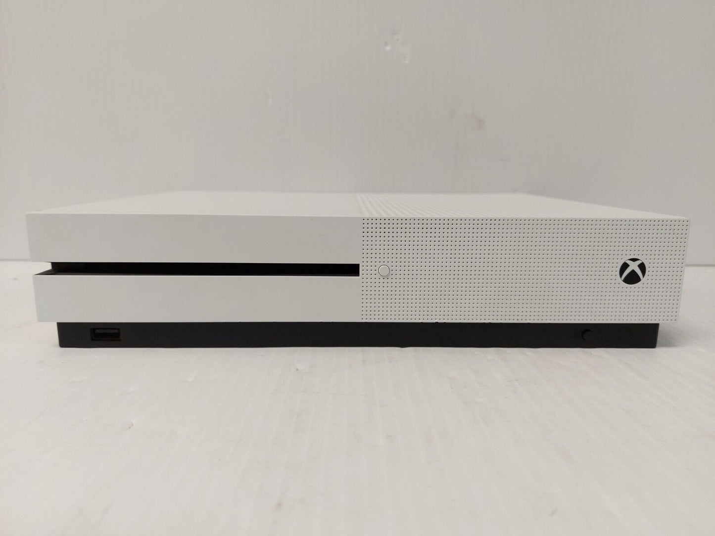 (N84689-1) Microsoft 1681 Xbox One S 1T