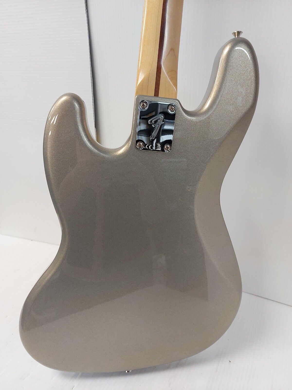 (N85405-1) Fender JAZZ Electric Base