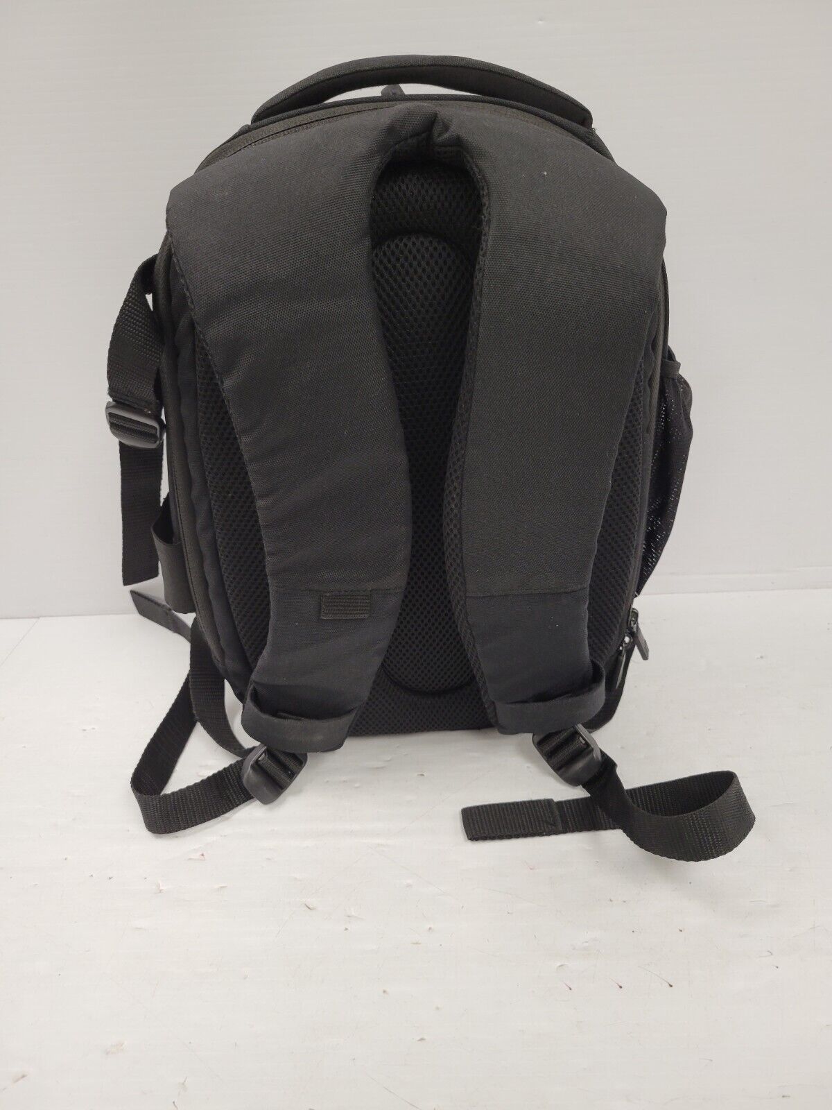 (58367-4A) No Name Camera Bag