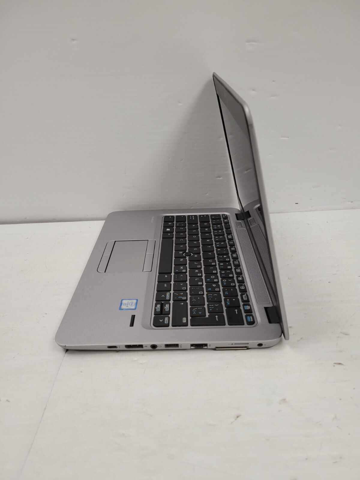 (60323-1) HP Elitebook 820G3 Laptop