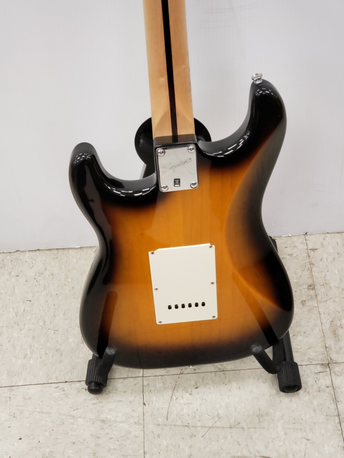 (65372-2) Squier Bullet Strat Guitar