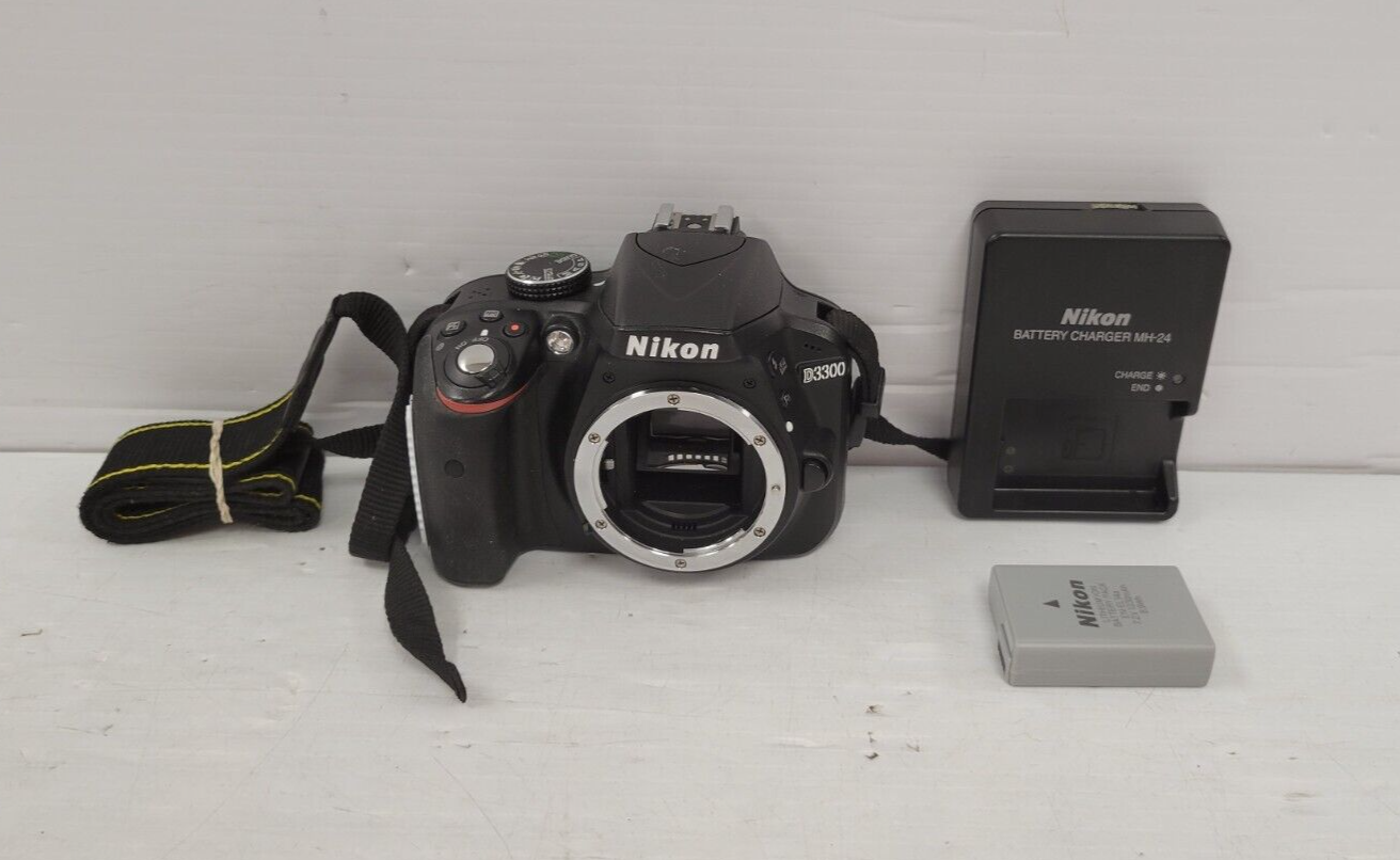 (I-36032) Nikon D3300 Digital Camera Body