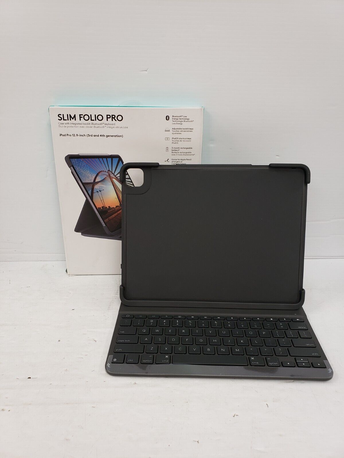 (67905-1) Logitech YR0070 Slim Folio Keyboard Case