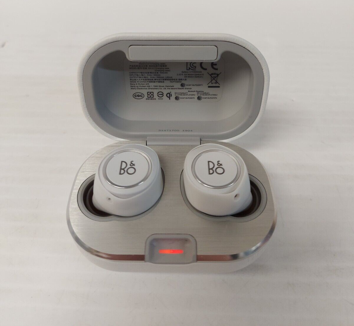 (N82580-6) B & O E8 Motion Earbuds