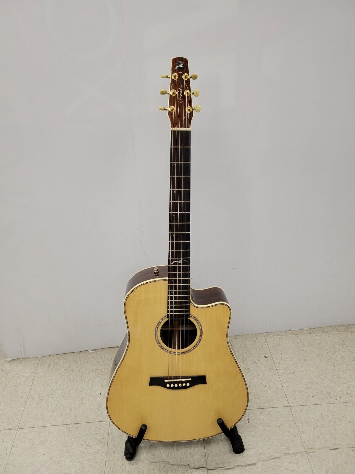 (59014-1) Seagull Artist Studio CMDEL Guitar