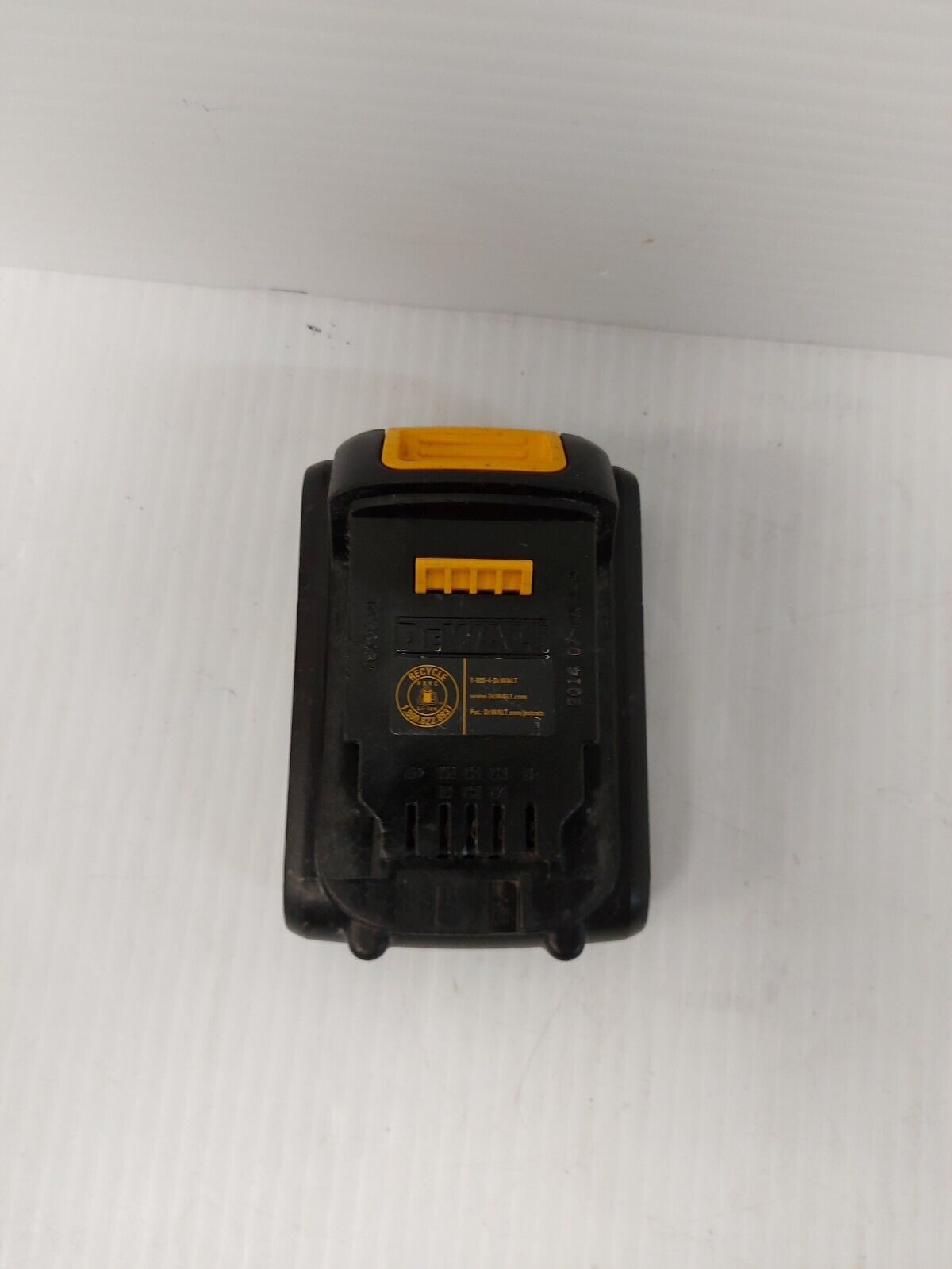 (NI-22071) Dewalt DCB201 1.5Ah Battery