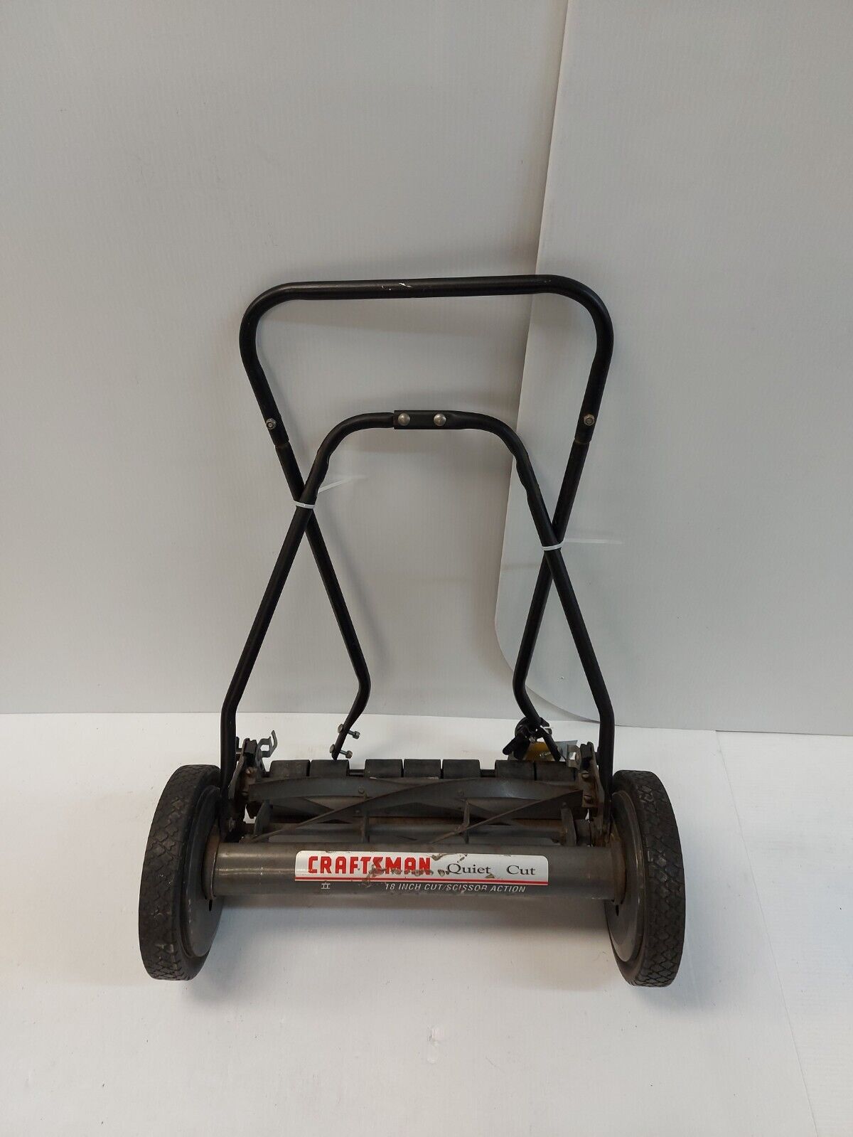 (N78369-2) Craftsman II Quiet Cutter Manual Lawn Mower