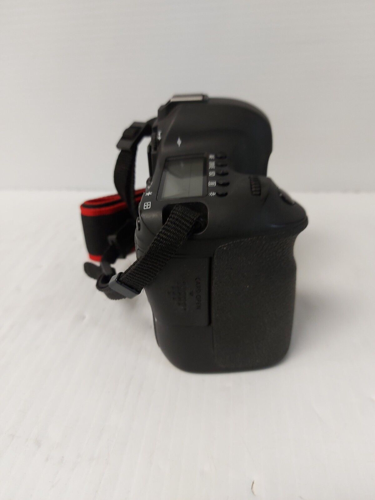 (N86995-1) Canon EOS 6D Camera