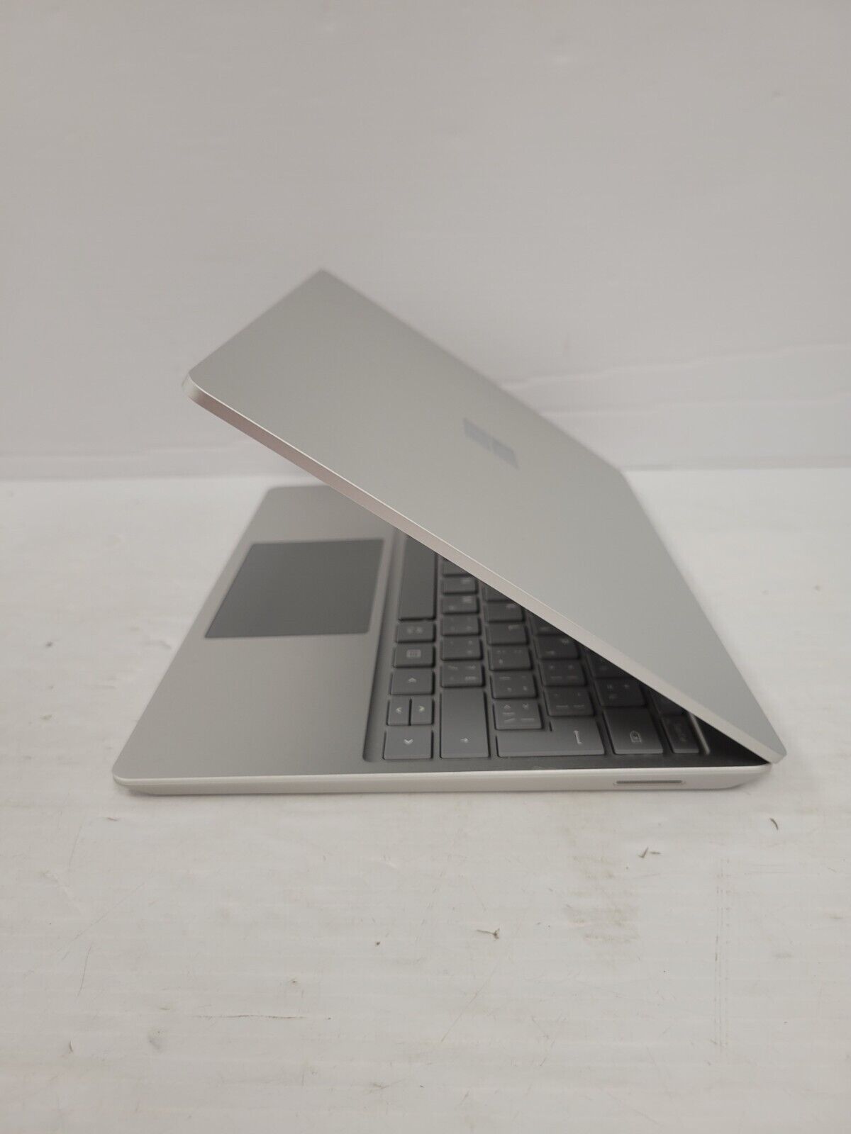 (60283-1) Microsoft Surface Go 3 (2013)