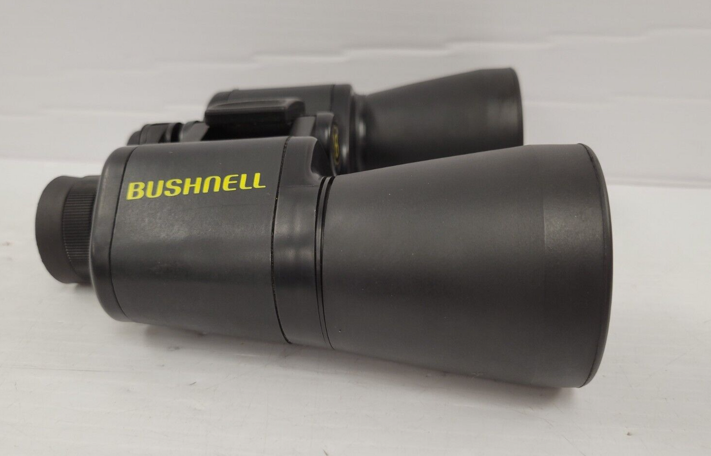 (61376-1) Bushnell 10x50 Binoculars