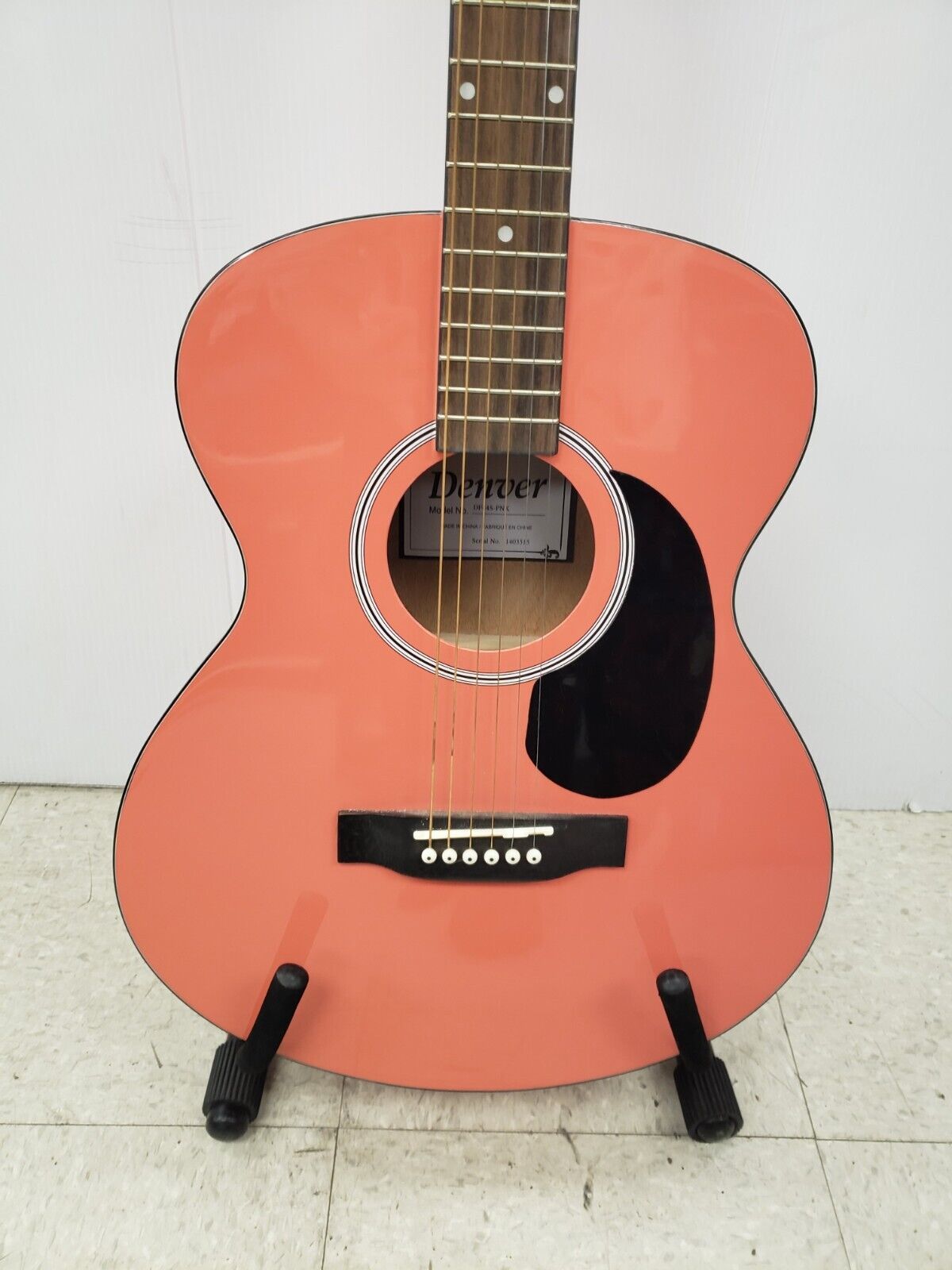 (61018-1) Denver DF44S-PNK Acoustic Guitar