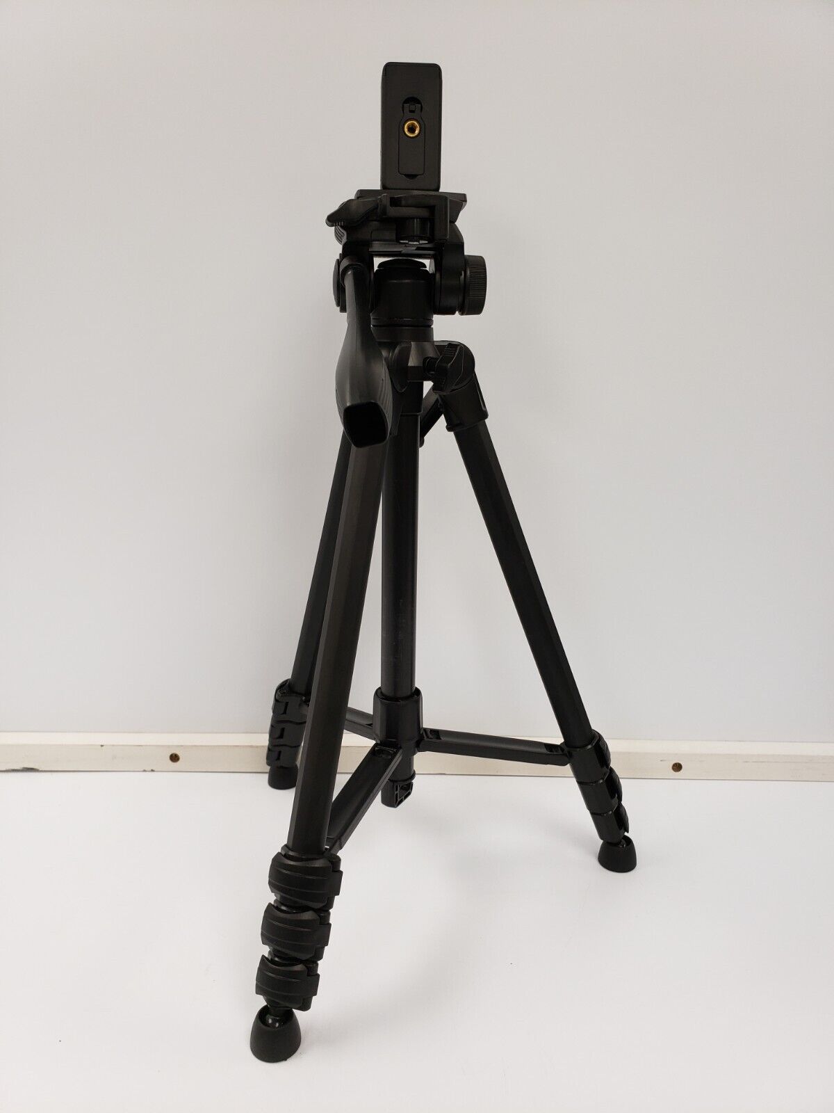 (68671-2) Tach Life MLT02 Tripod