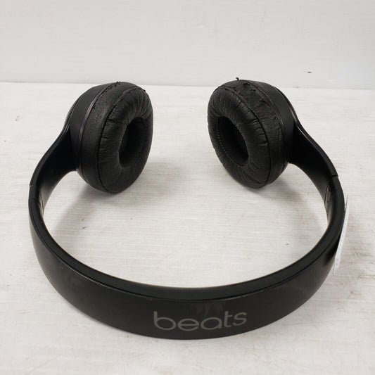 (36812-2) Beats A1796 Wireless Headphones