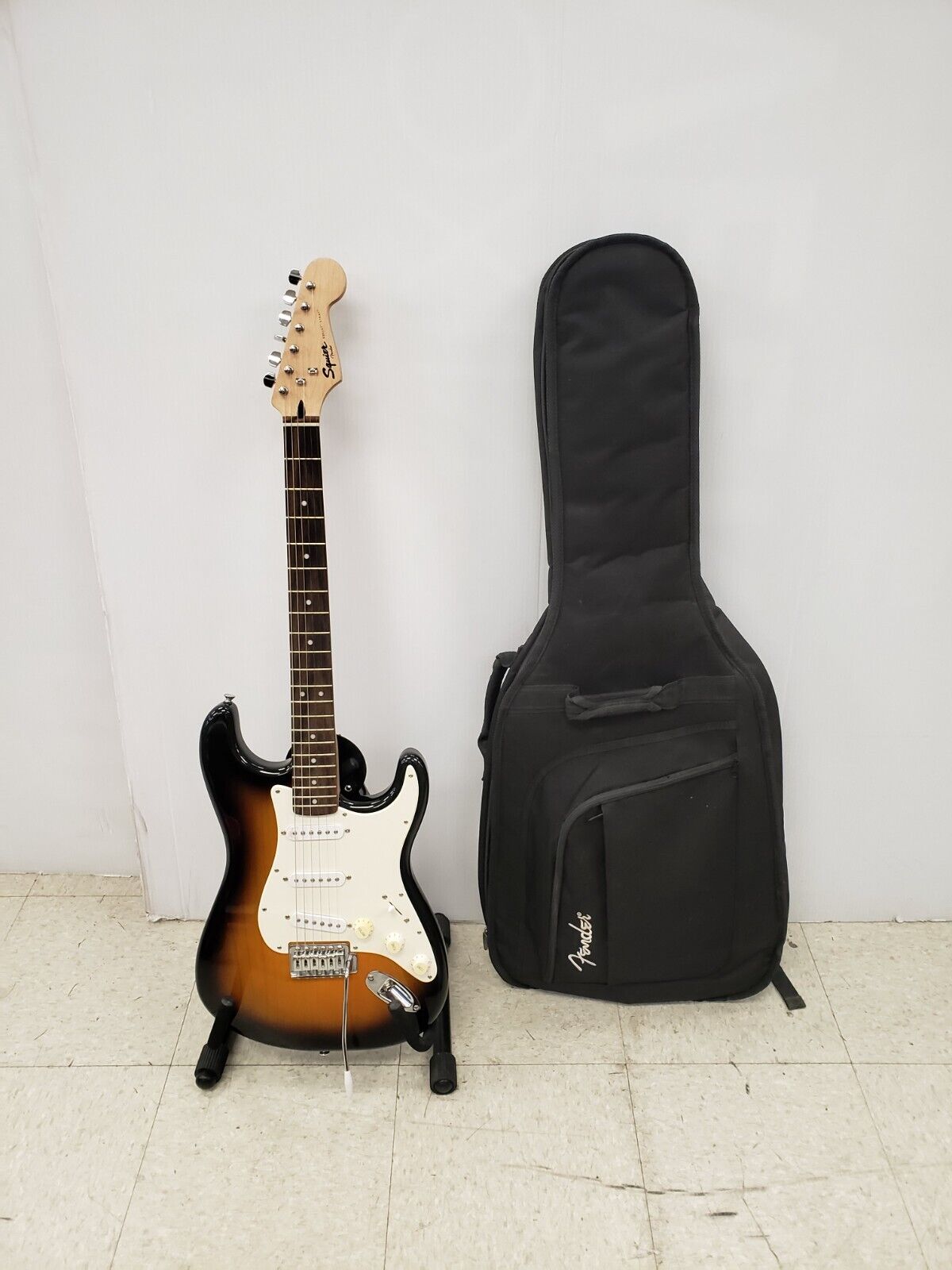 (65372-2) Squier Bullet Strat Guitar