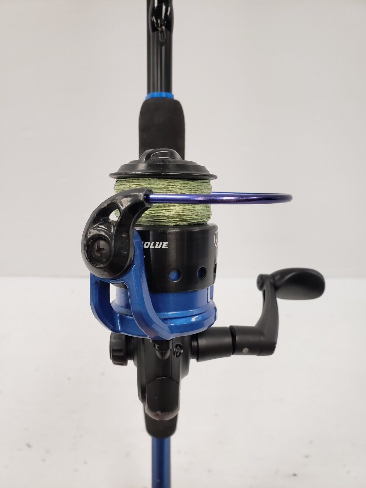 (65951-1) Quantum Revolve GWH9 Fishing Rod & Reel