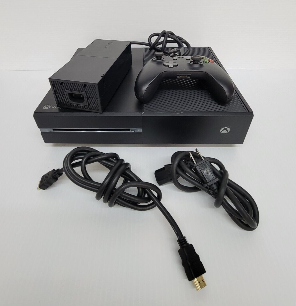 (syslup94) Microsoft Xbox One 500GB Home Console - Black (1540)