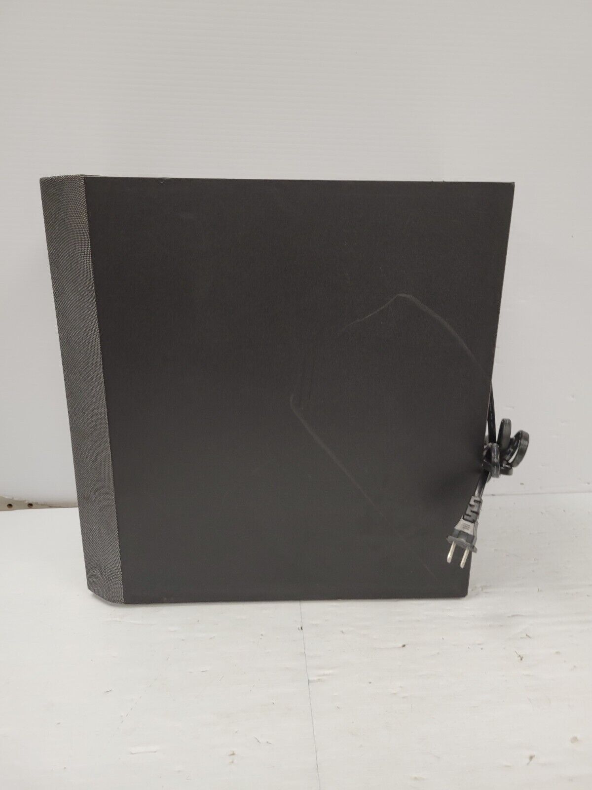 (66631-2) Yamaha SW-9201 Subwoofer