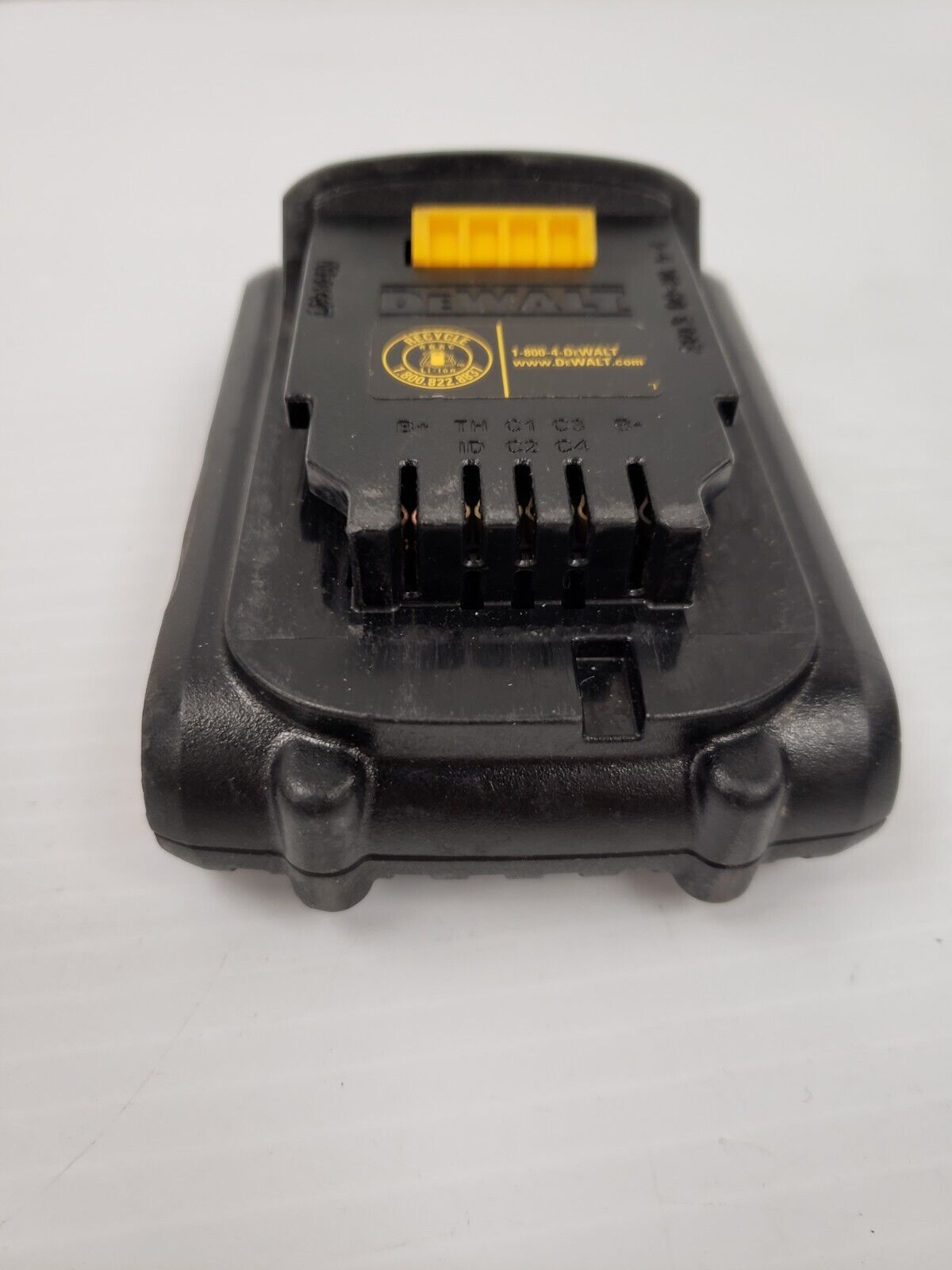 (22206-4) Dewalt DCB201 Battery-1.5ah