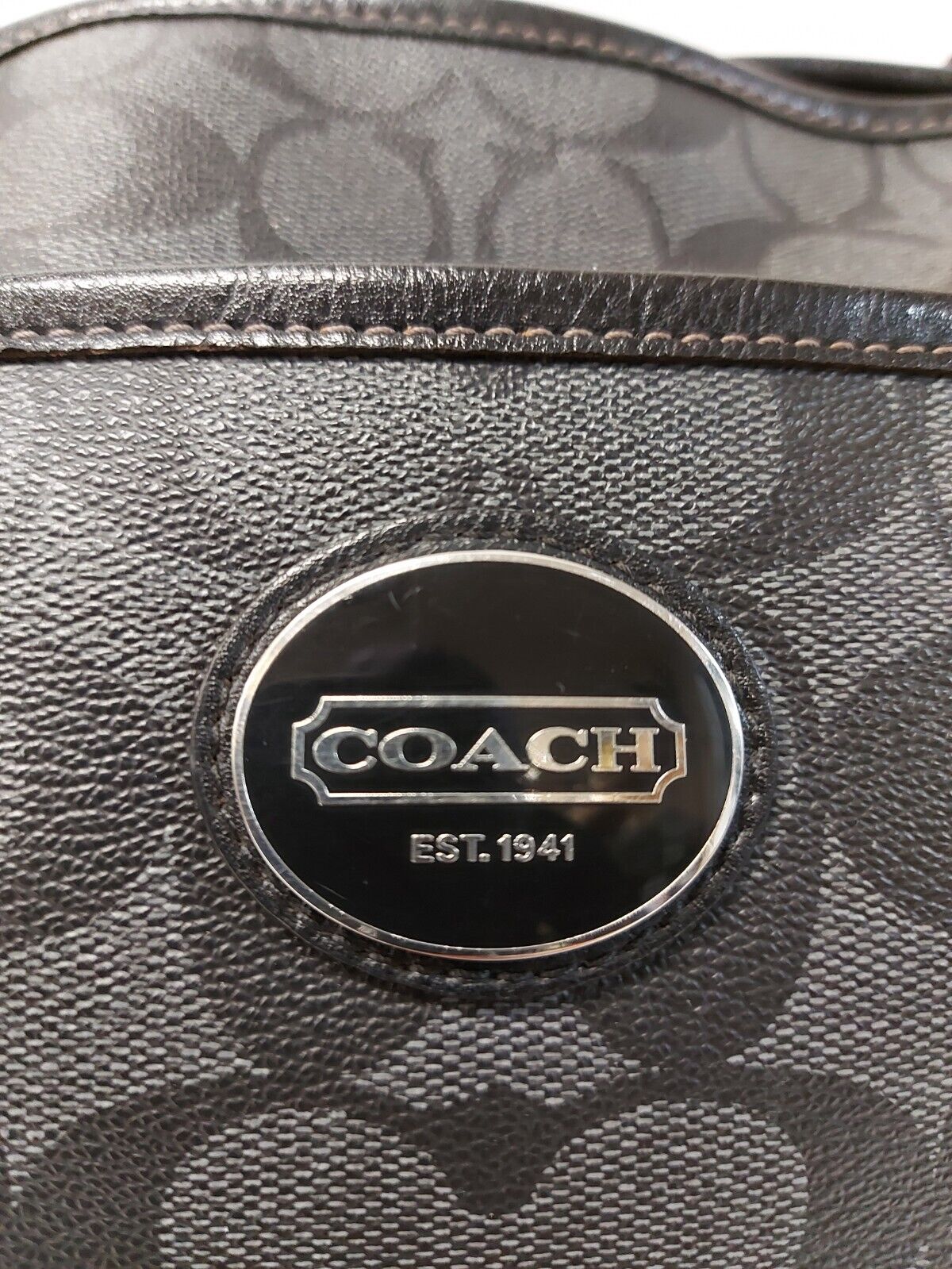 (N84341-1) Coach Shoulder Bag