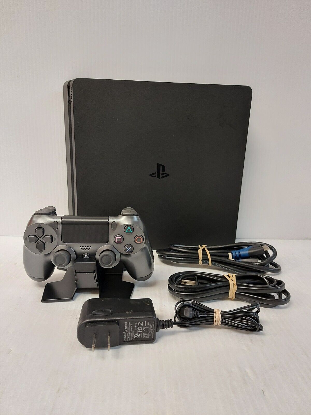 (N82561-1) Sony CUH-2551B PlayStation 4 1T