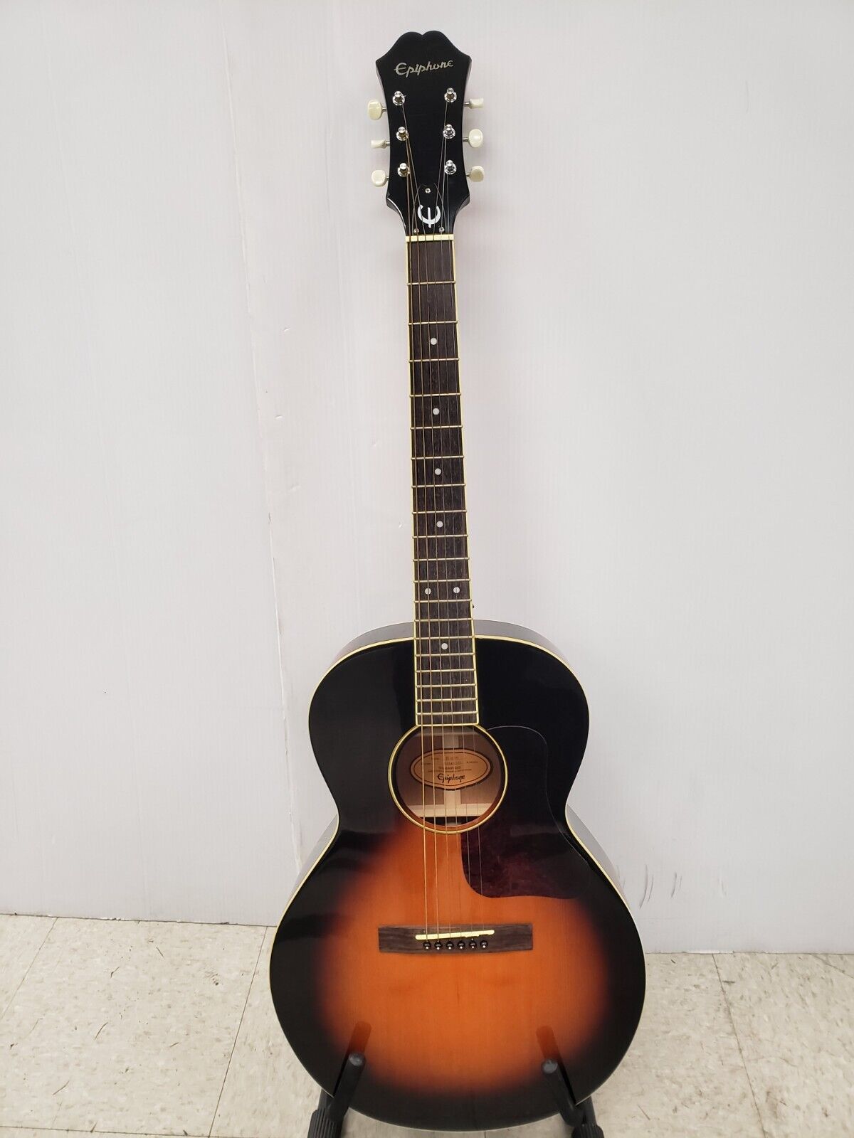 (62479-1) Epiphone EL-00VS Acoustic Guitar *As Is*