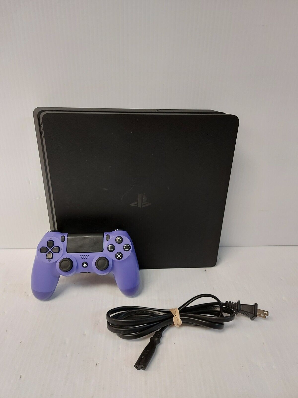 (N84835-6) Sony CUH-2015A PlayStation 4 Slim 500GB