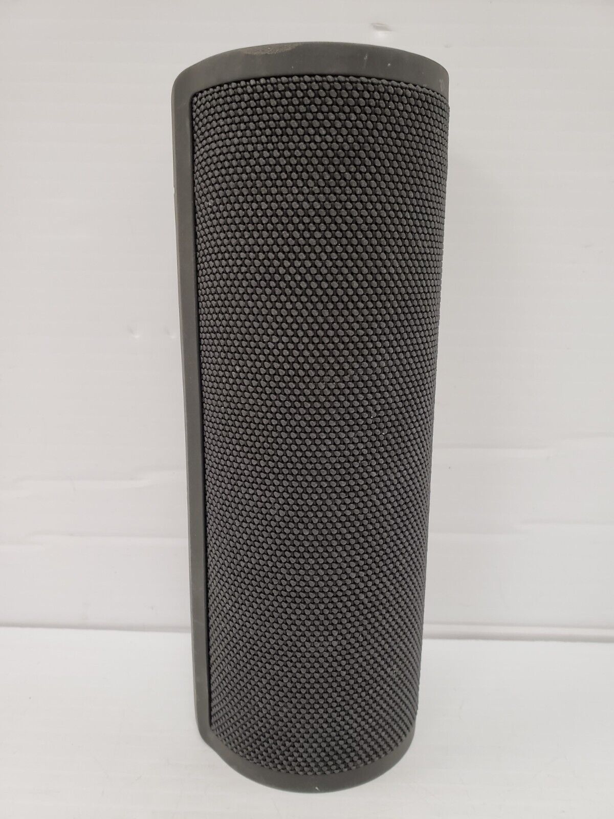 (8998-1) UE Ultimate Ears S-00160 Wireless Speaker