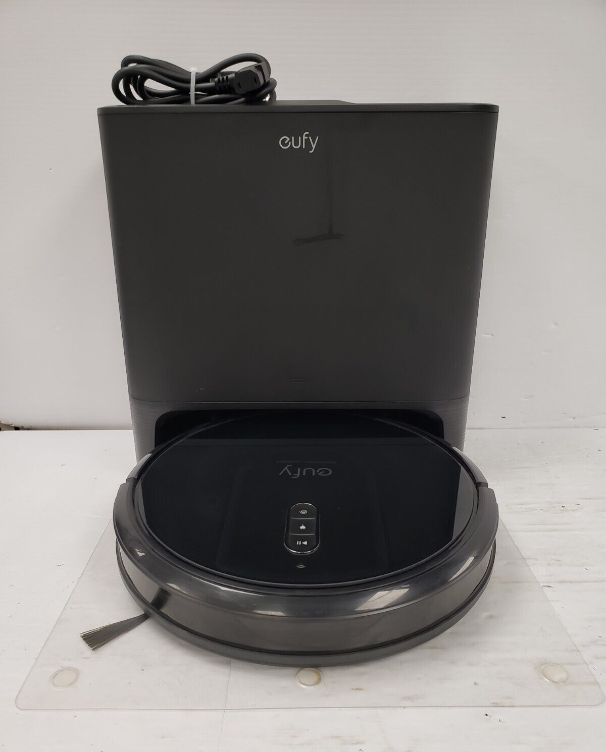 (65764-2) Eufy T2270 Smart Vacuum