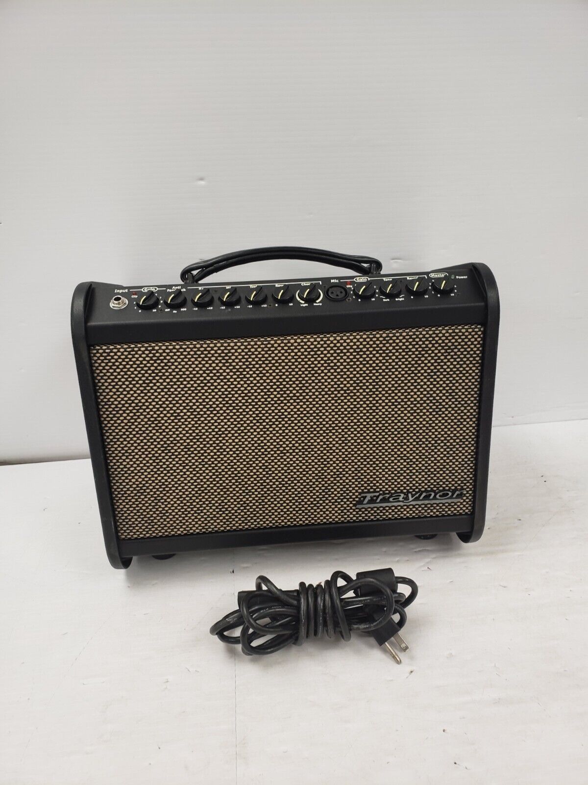 (61934-1) Traynor Acoustic Master Mini Guitar Amp