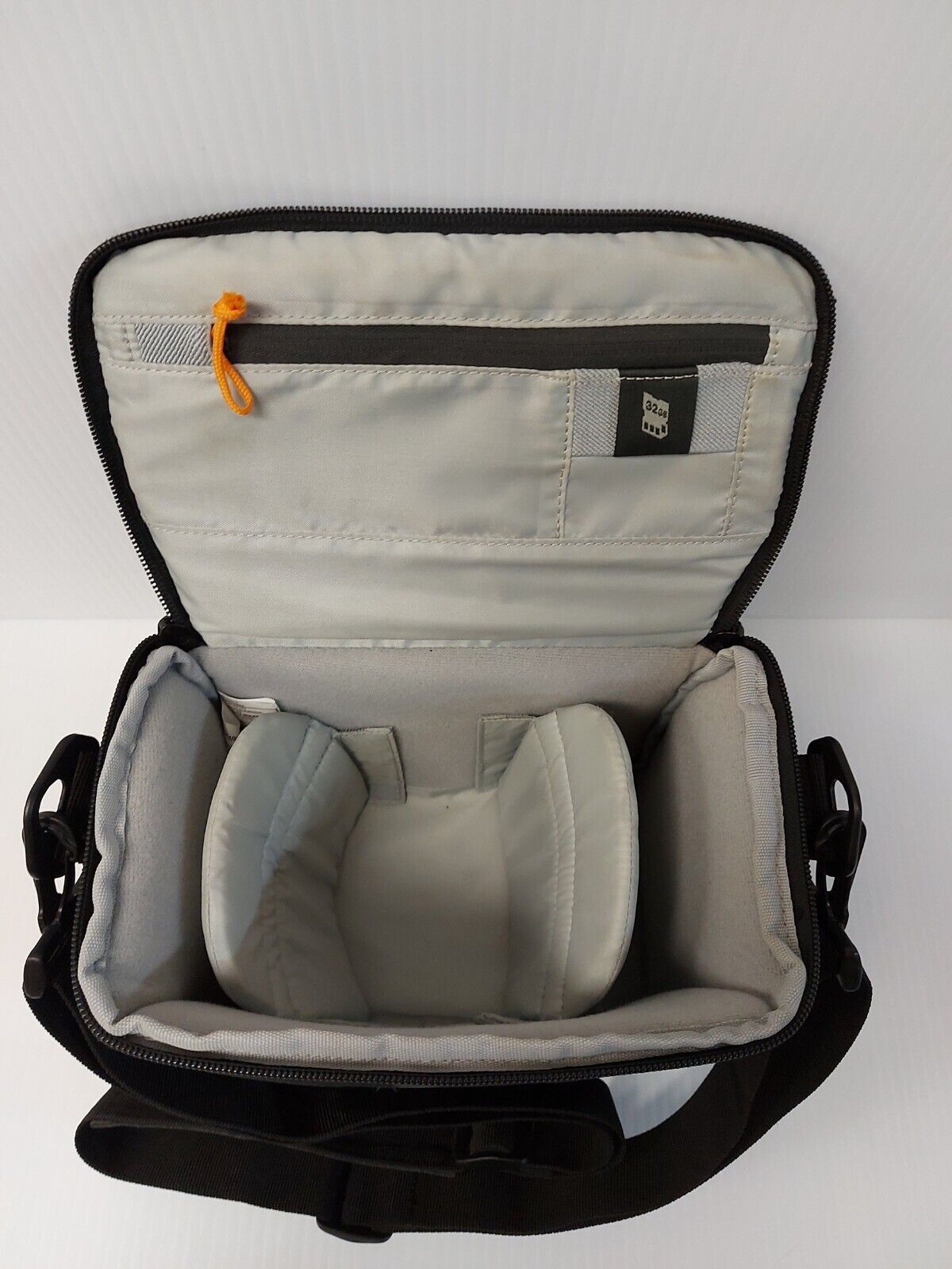 (NI-20725) Lowepro Adventura SH160II Camera Bag