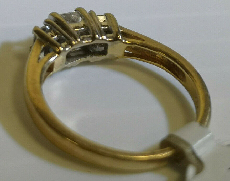 (N43080) 14K Duo Gold Ring w/ 3 Princess Diamonds