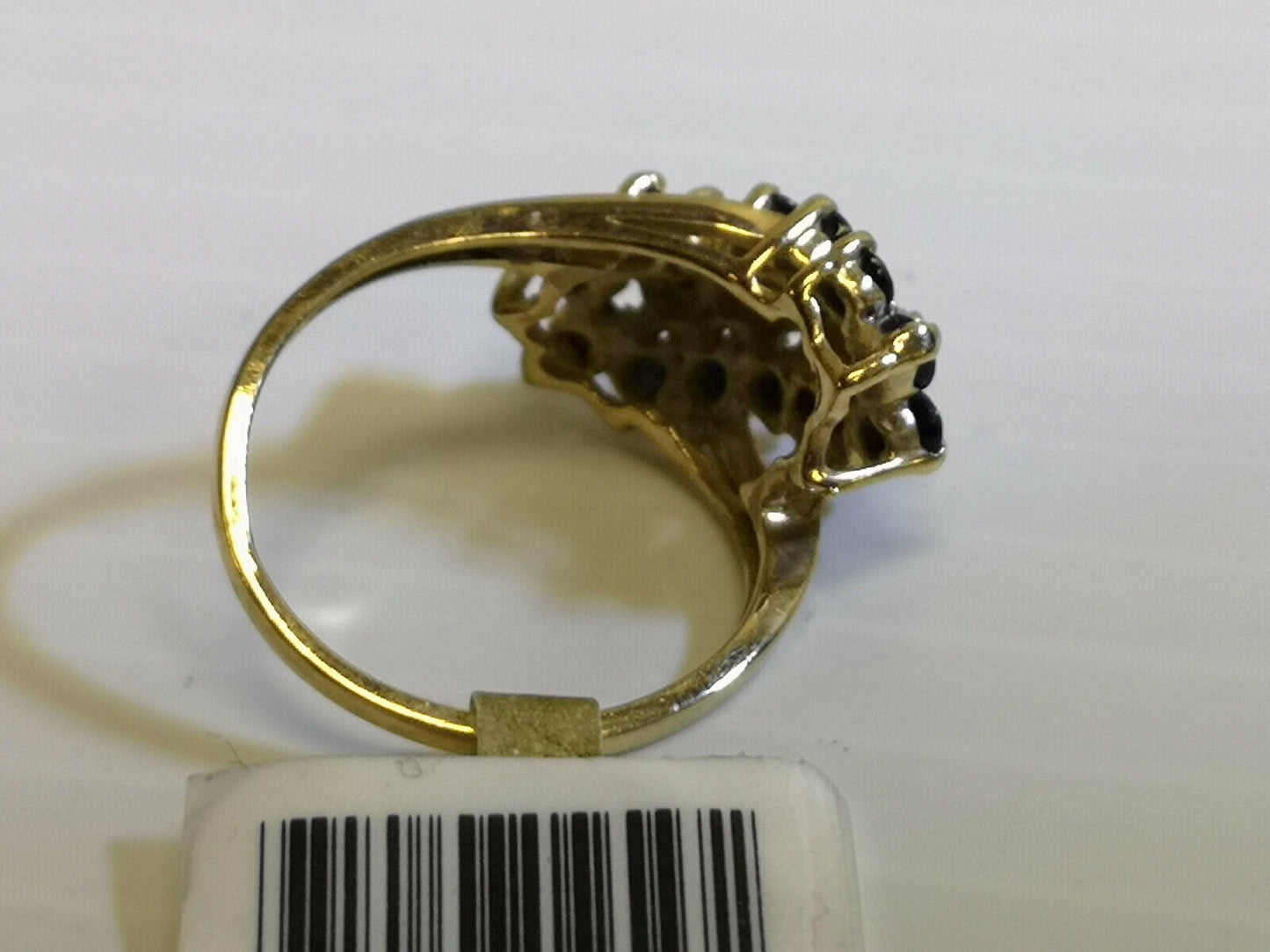 (N5424) 10K Gold Ring w/Diamonds