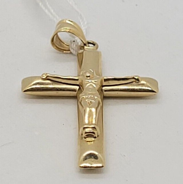 (N78500-2) Unisex 10K Yellow Gold Crucifix Pendent