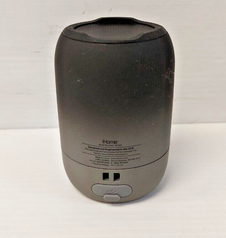 (N81514-2) Apple IBT400 iHome Smart Speaker