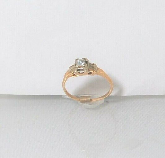 (I-7075-067)  Ladies duo gold diamond solitaire ring stamped BO 14-18K