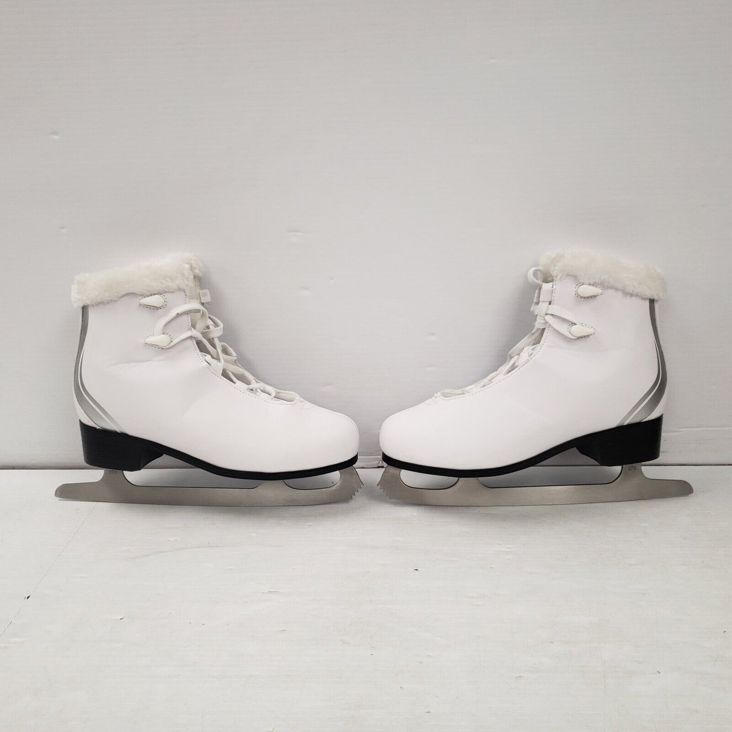 (55904-1 A) Patins artistiques sans nom - Taille 9