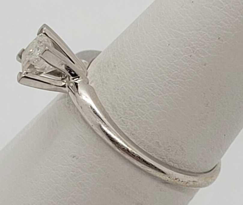 (N77075-1) Bague solitaire en or blanc 14 carats pour femme Taille : 6