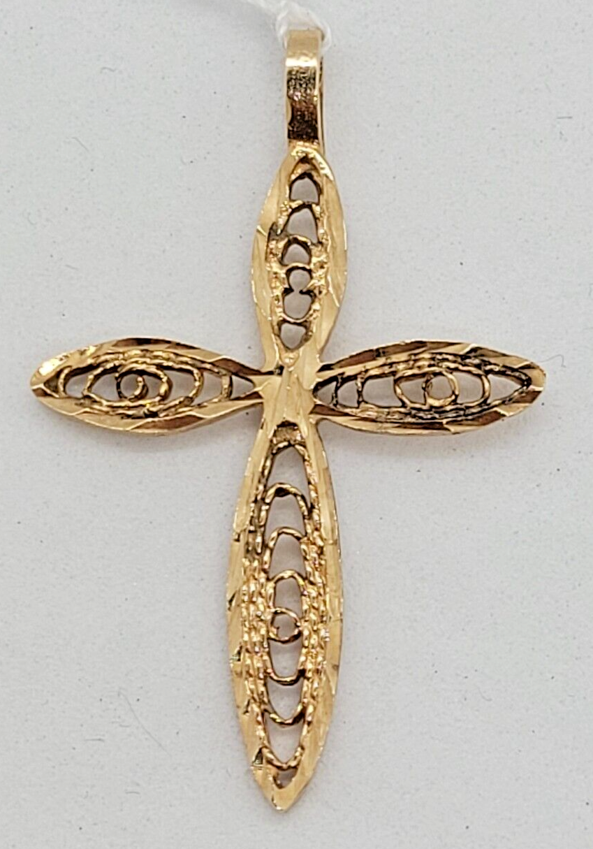 (N71505-4) Ladies 10K Yellow Gold Lace Cross Pendent